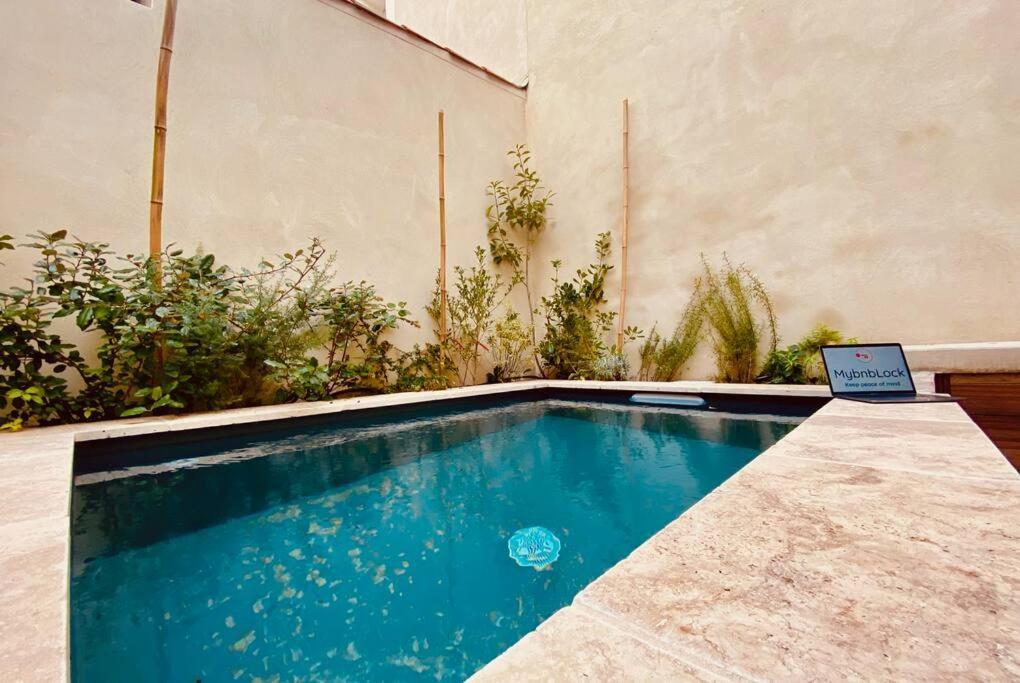 Terra Nostra - Townhouse - Swimming Pool Vila Nîmes Exterior foto